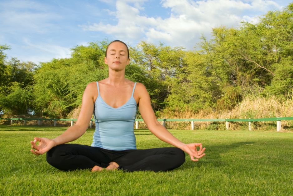 Yoga helping women recover from breast cancer surgery, University of Tasmania study finds