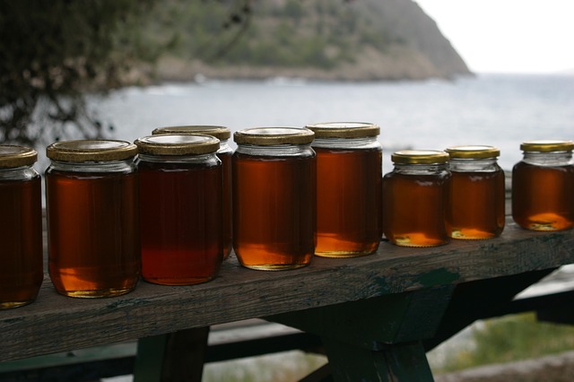 Scientists Discover why Honey is the Best Natural Antibiotic